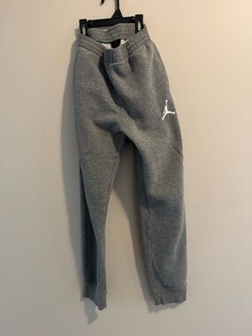 Jordan Kids Gray Sweatpants with White Jumpman